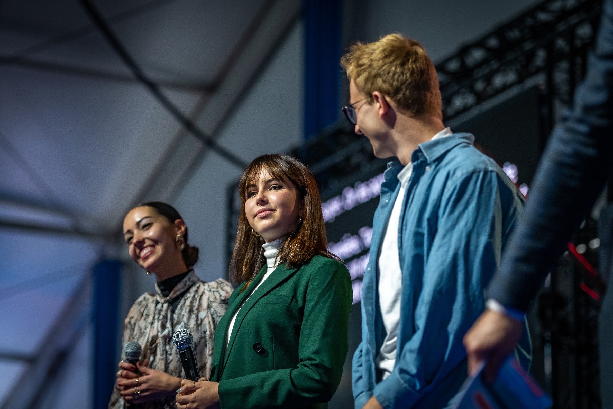 Les jeunes étaient nombreux dans le public comme sur scène : de la soumission du dossier au jury, en passant par les créateurs du trophée !