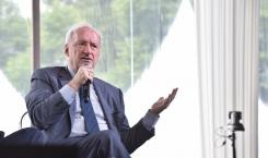 Conference Conflicts, tensions and contemporary violence : Hubert Védrine