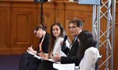 Debate Deterrence, proliferation, disarmament