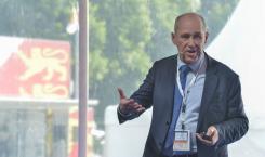 Présentation du global peace index : Steve Killelea