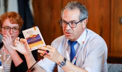 Debate What role for local and regional authorities in peace building?  Xavier Cadoret