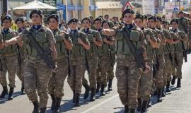 Combattantes de mères en filles : les femmes guerrières ont-elles réellement existé ?