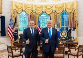 Karol Nawrocki in the Oval Office with Donald Trump on May 25th 2025, ten days before the first round of the Polish presidential election. It is very rare for a sitting US president to receive a candidate in a foreign election. White House X account 