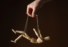 Comment les États autoritaires orientent les débats pour saper nos démocraties