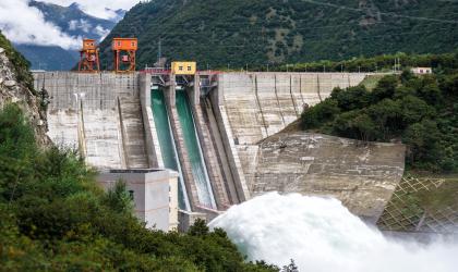 Hydro power plant near Basum Tso lake in Tibet, China Par vladimir zhoga